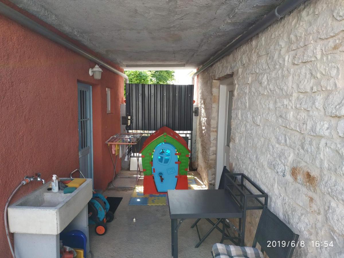 Holiday Home Peruški Exterior foto